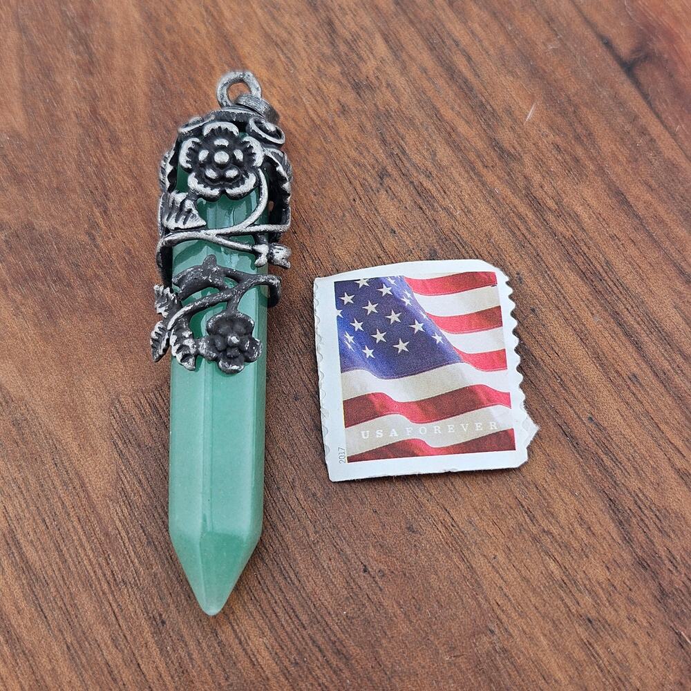 Silver Tone Wrapped Amethyst Green Obelisk Pendant Fae Fairycore Renaissance - Picture 4 of 4